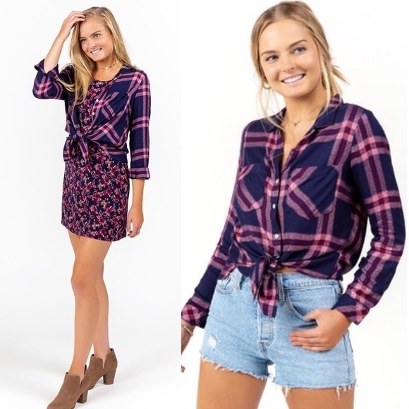 New Francesca’s Alisha Plaid Button Down Top - Picture 1 of 11
